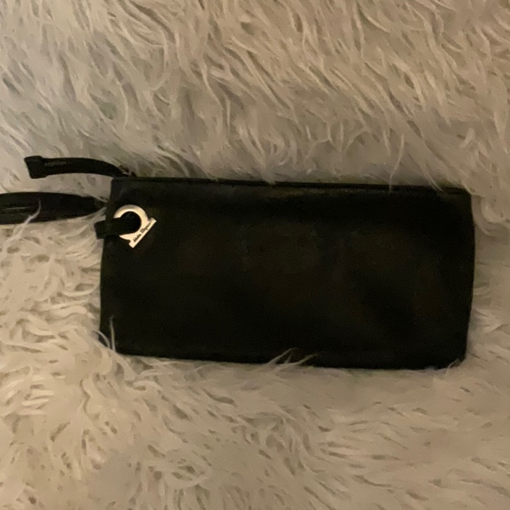 ♥️ Salvatore Ferragamo vintage wristlet wallet ♥️
